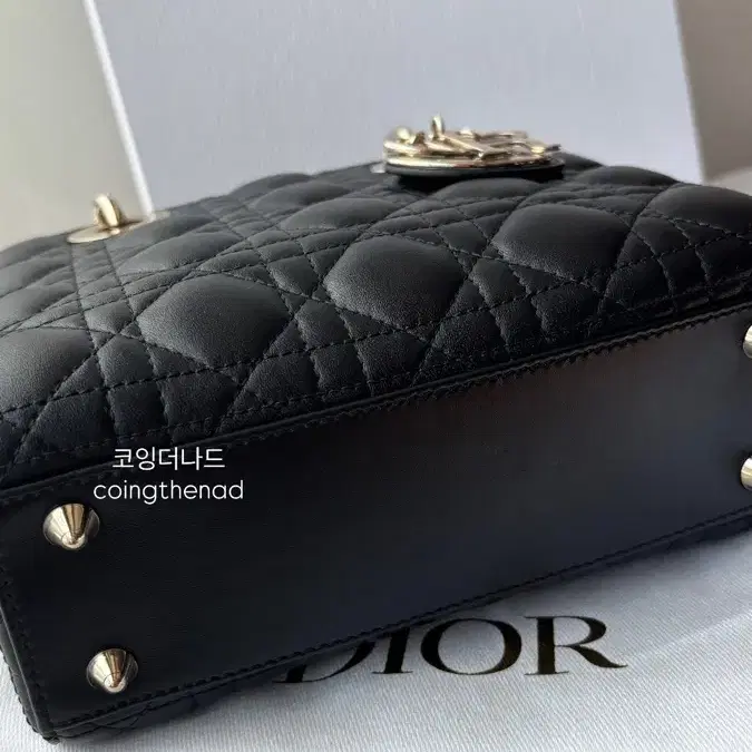 디올 [백화점구매] 디올레이디백 스몰 (2회착용) 사진 2