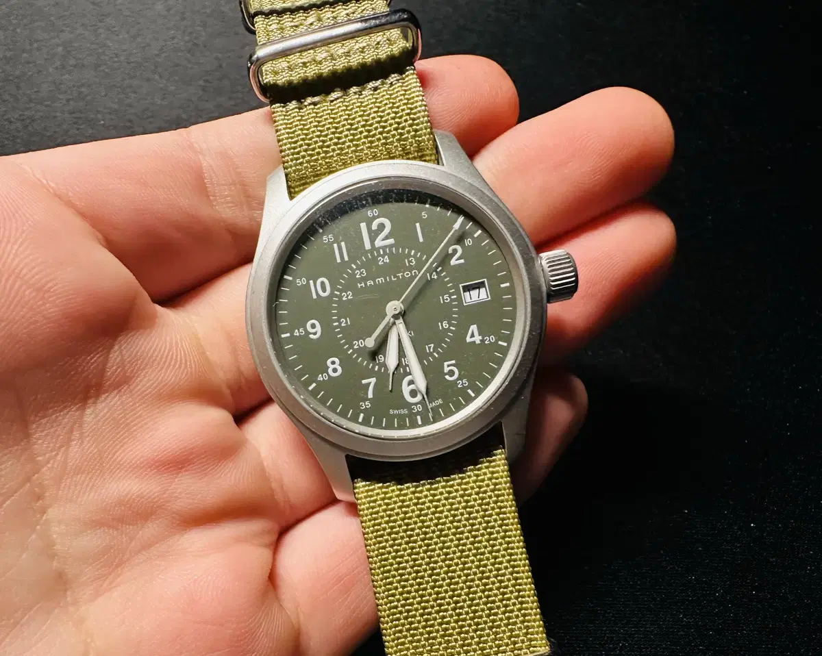 해밀턴 카키필드 쿼츠 38mm 녹판 필드워치 판매
