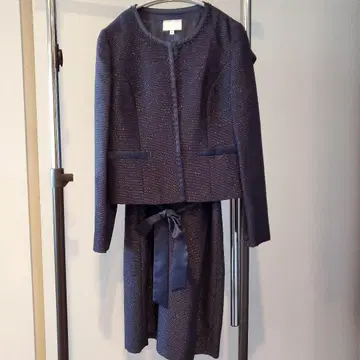 EMMA JAMES 엠마 제임스 셋업 노카라 트위드 네이비