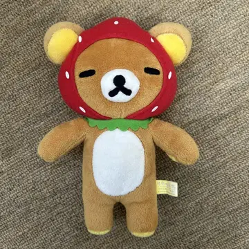 리락쿠마 딸기 모자 봉제 인형