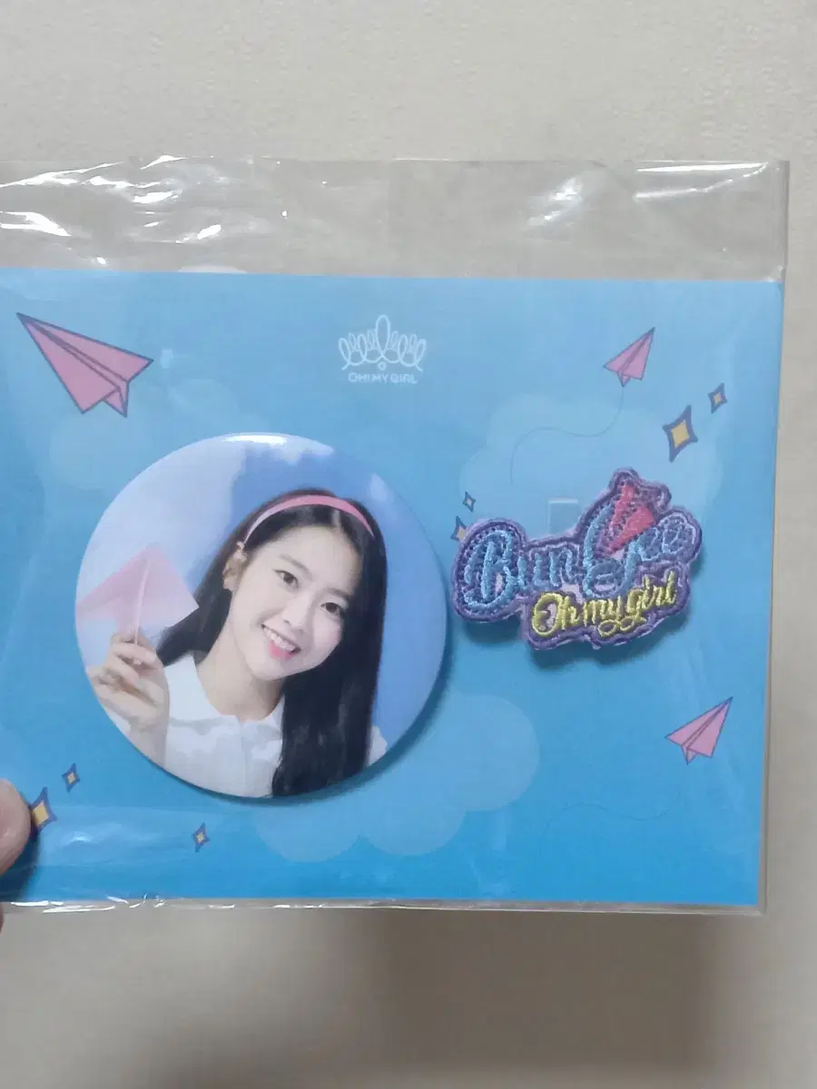 Oh My Girl jiho Pin Button
