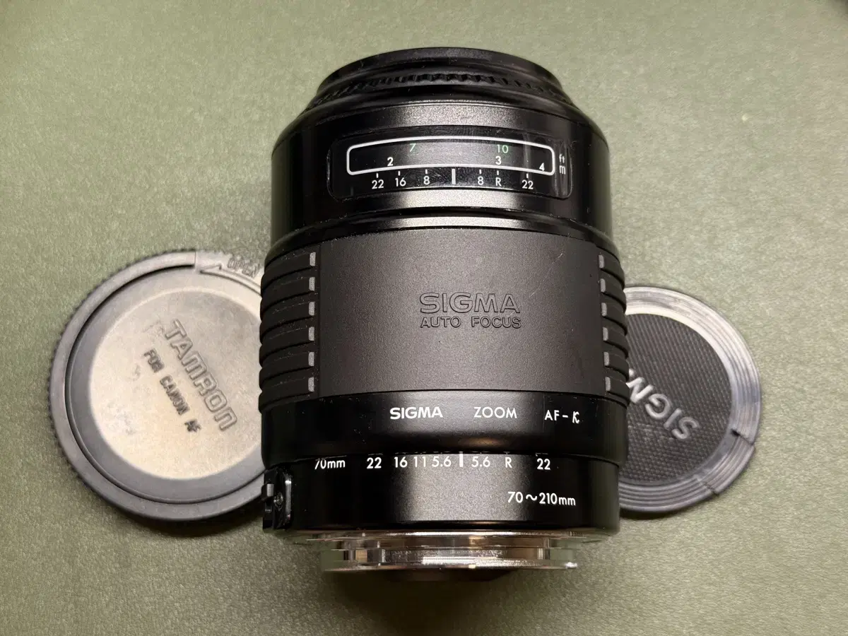 시그마 70-210mm 캐논 마운트 L-19