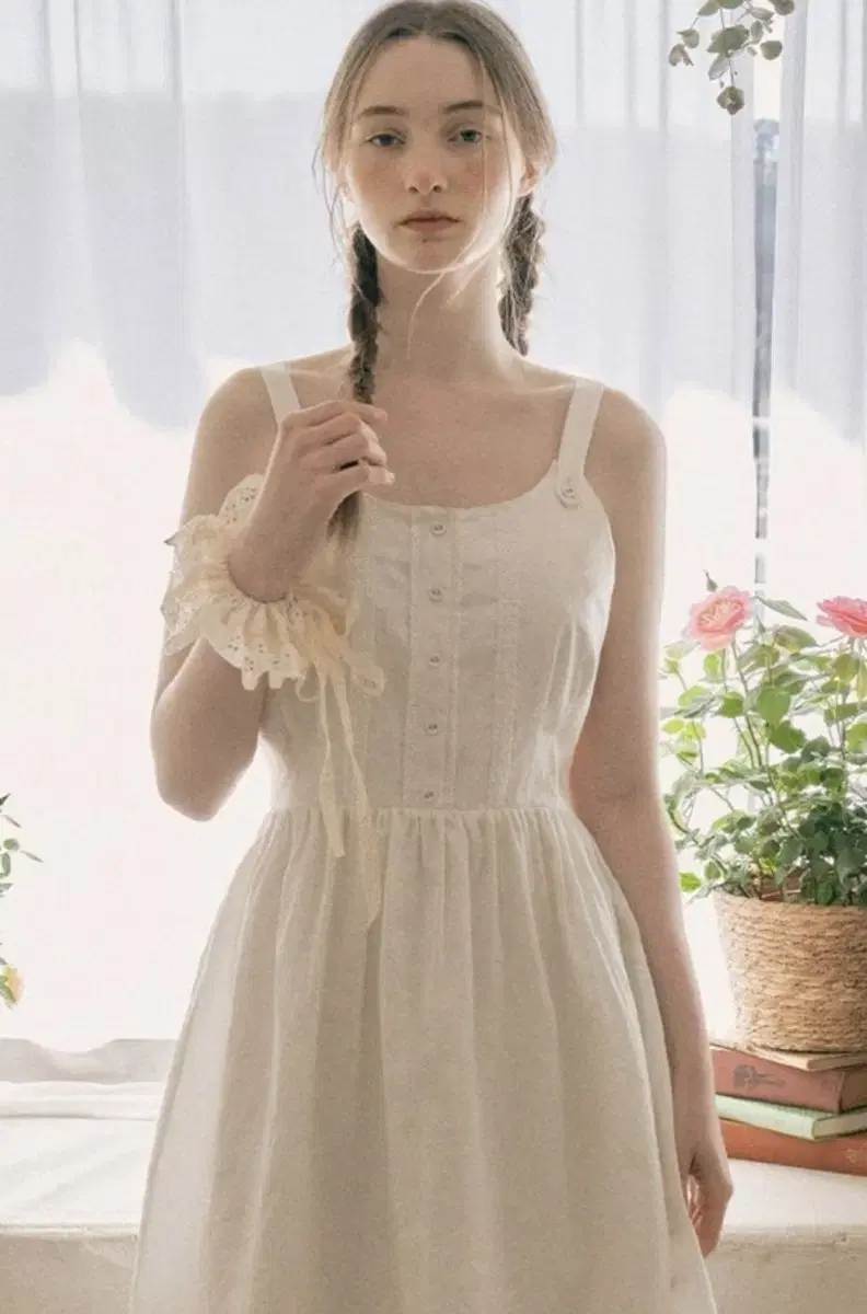 로라로라 레이스 뷔스티에 원피스 아이보리 S