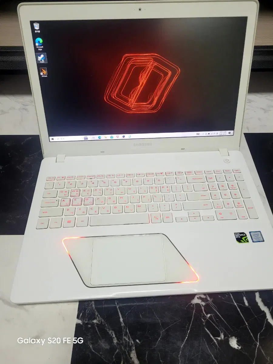 GTX 1050 삼성 오디세이 게이밍 노트북 팝니다.