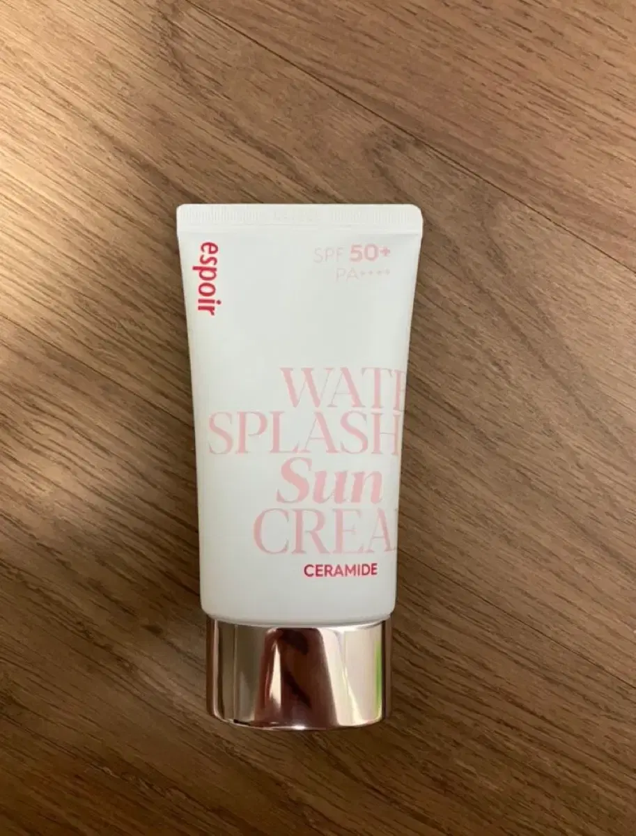 [새상품-톤업선크림]에스쁘아 워터 스플래쉬 선크림 세라마이드 60ml