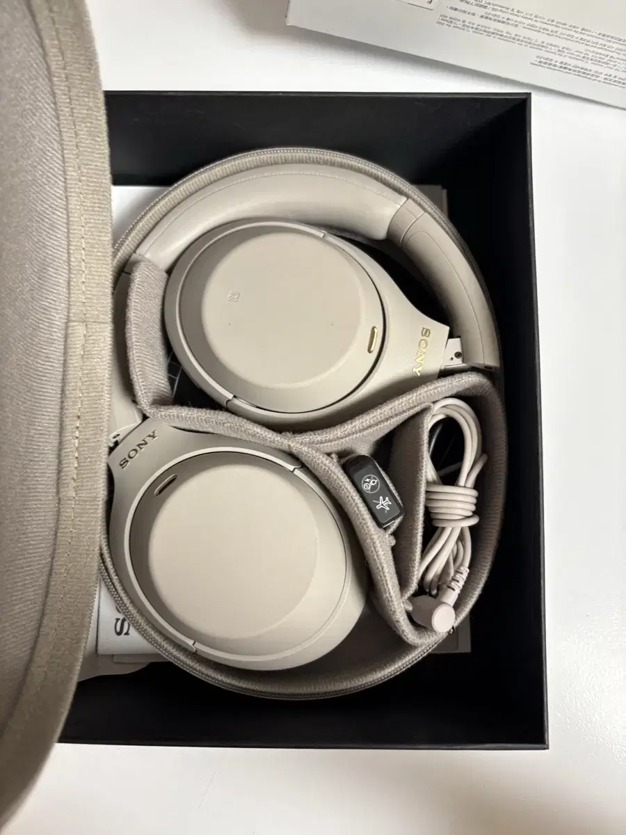 소니 실버 sony 헤드폰 헤드셋 WH-1000XM4
