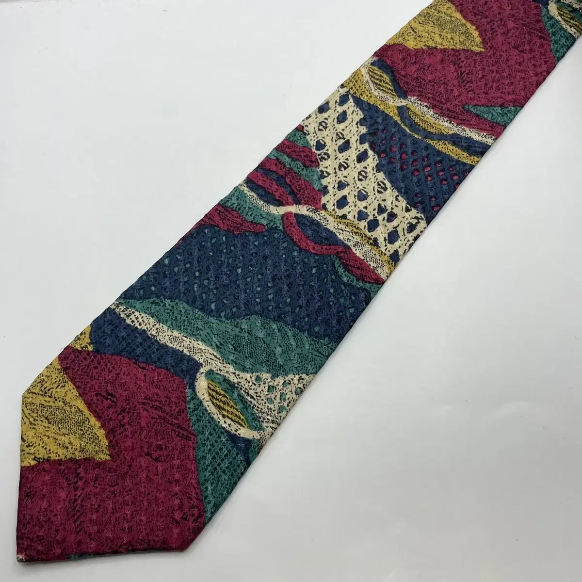 쿠지(COOGI) 패턴 넥타이