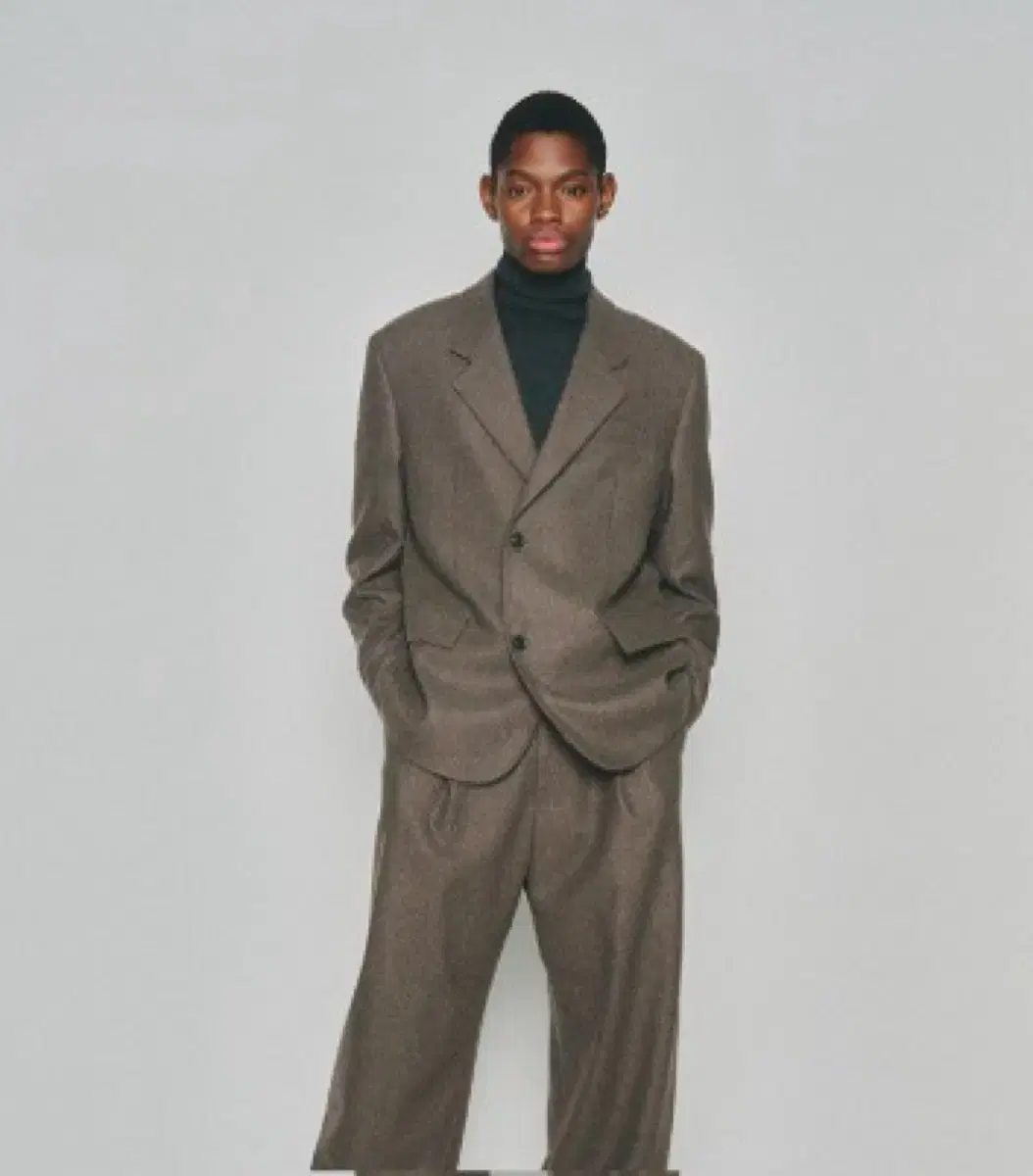 토니웩  Italian Wool Flannel Twill Blazer