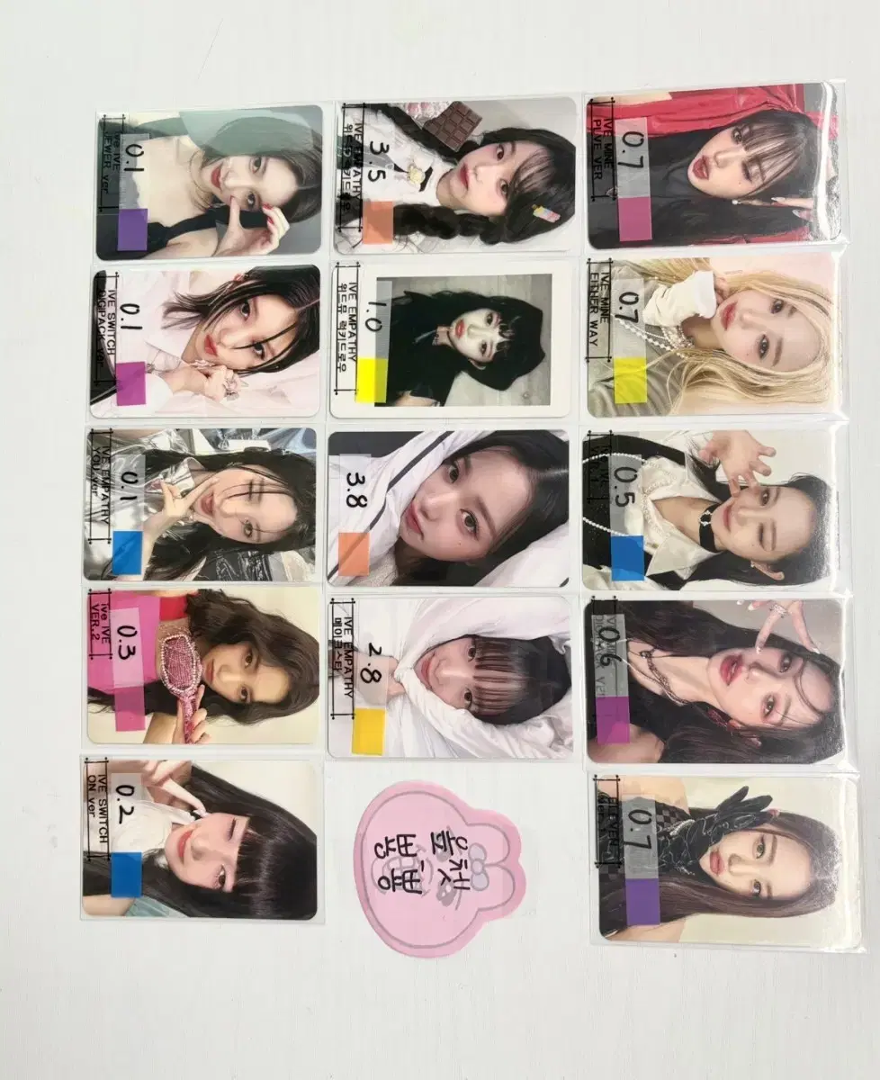 아이브 엠파시 포카 판매 위드뮤 럭드사웨이불밖안유진장원영레이리즈이서가을