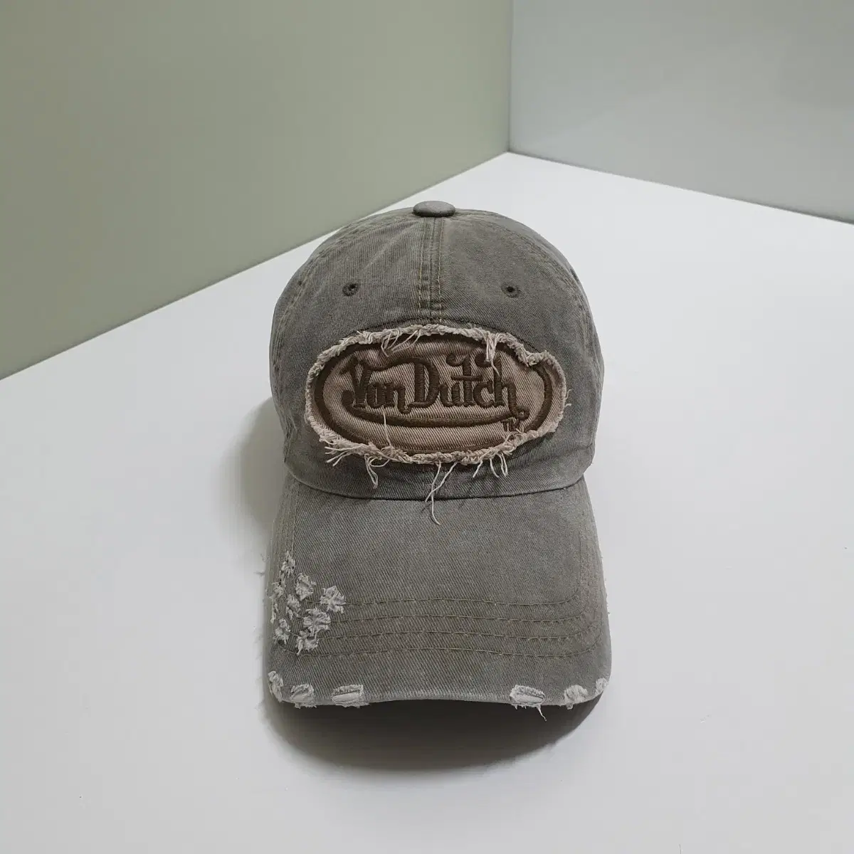 Von Dutch 본더치 그런지 워싱 데미지 볼캡 베이지 모자 Y2K