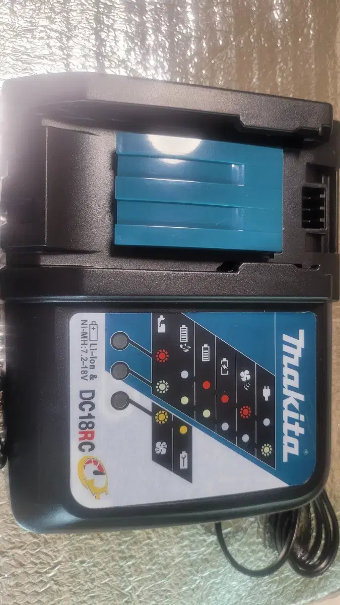 Makita batteries and fast chargers New products for sale