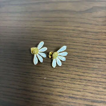 케이트 스페이드 데이지 귀걸이 마가렛 귀걸이 새상품급