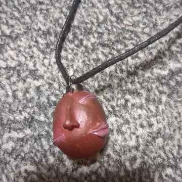 베헤리트 목걸이