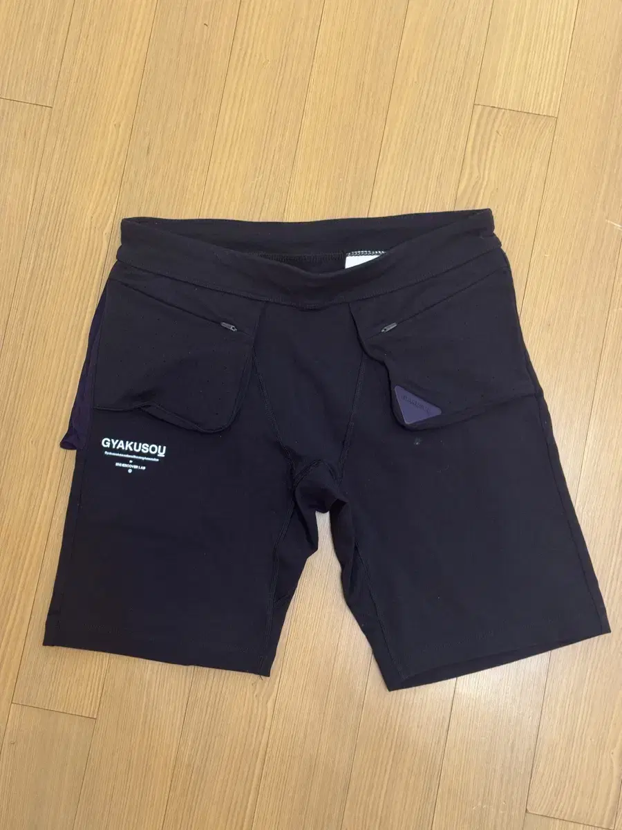 NIKE UNDERCOVER GYAKUSOU 쇼츠