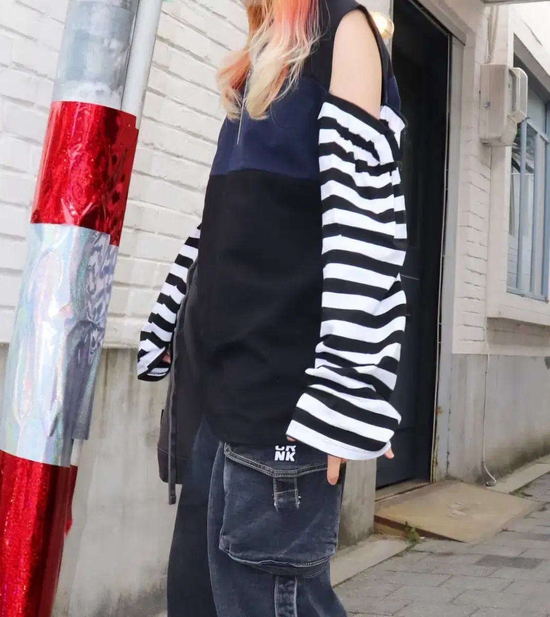 Plasmasphere Off-the-shoulder (WATUKE) T-shirt