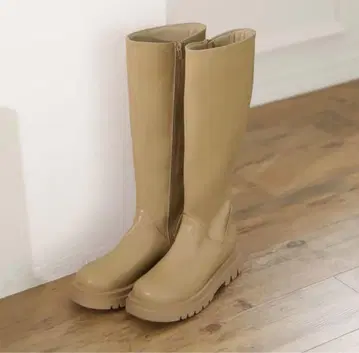 미사용] 베이지색 통굽 롱 부츠 23cm 라운드토