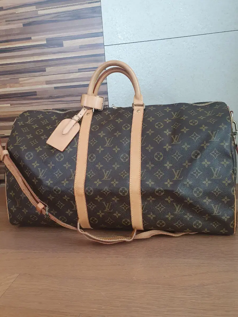Genuine Louis Vuitton Vahn Vahn Key Holder (1) (Size 55)