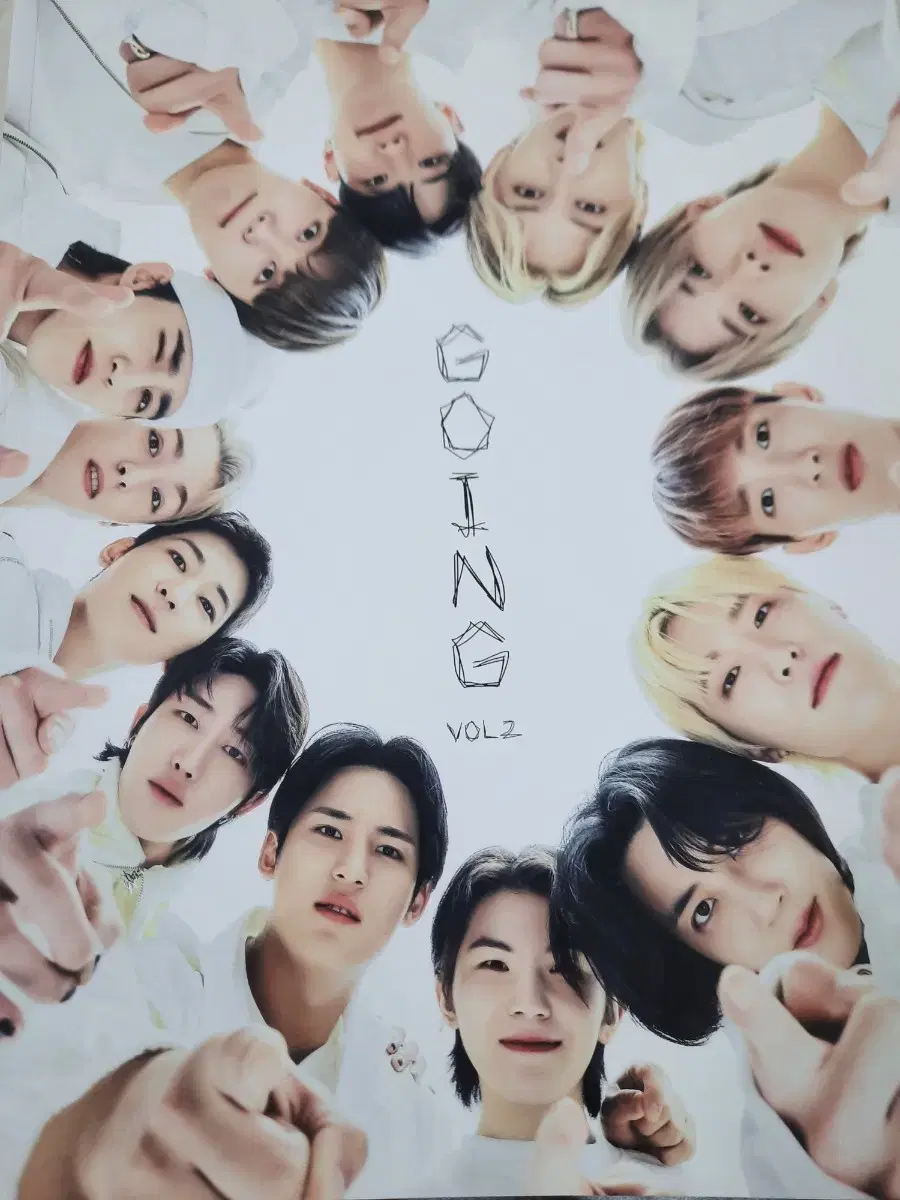 세븐틴 고잉 메거진 책만 판매합니다