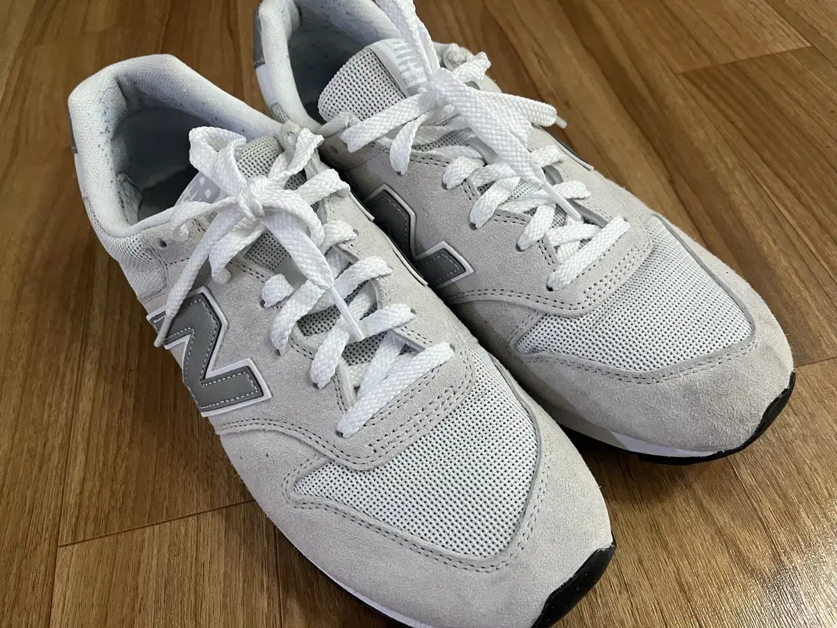 뉴발란스 996 270사이즈
