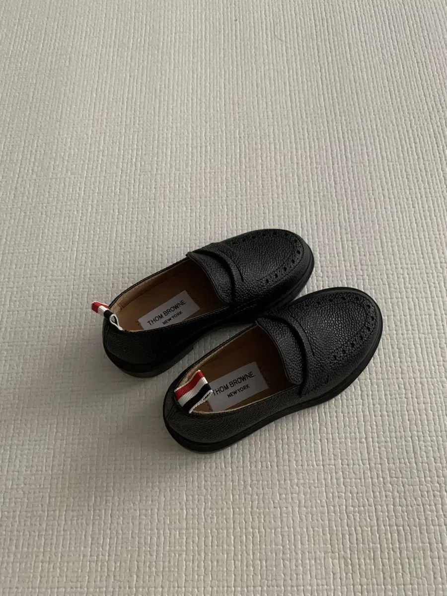 톰브라운 키즈 로퍼 us8