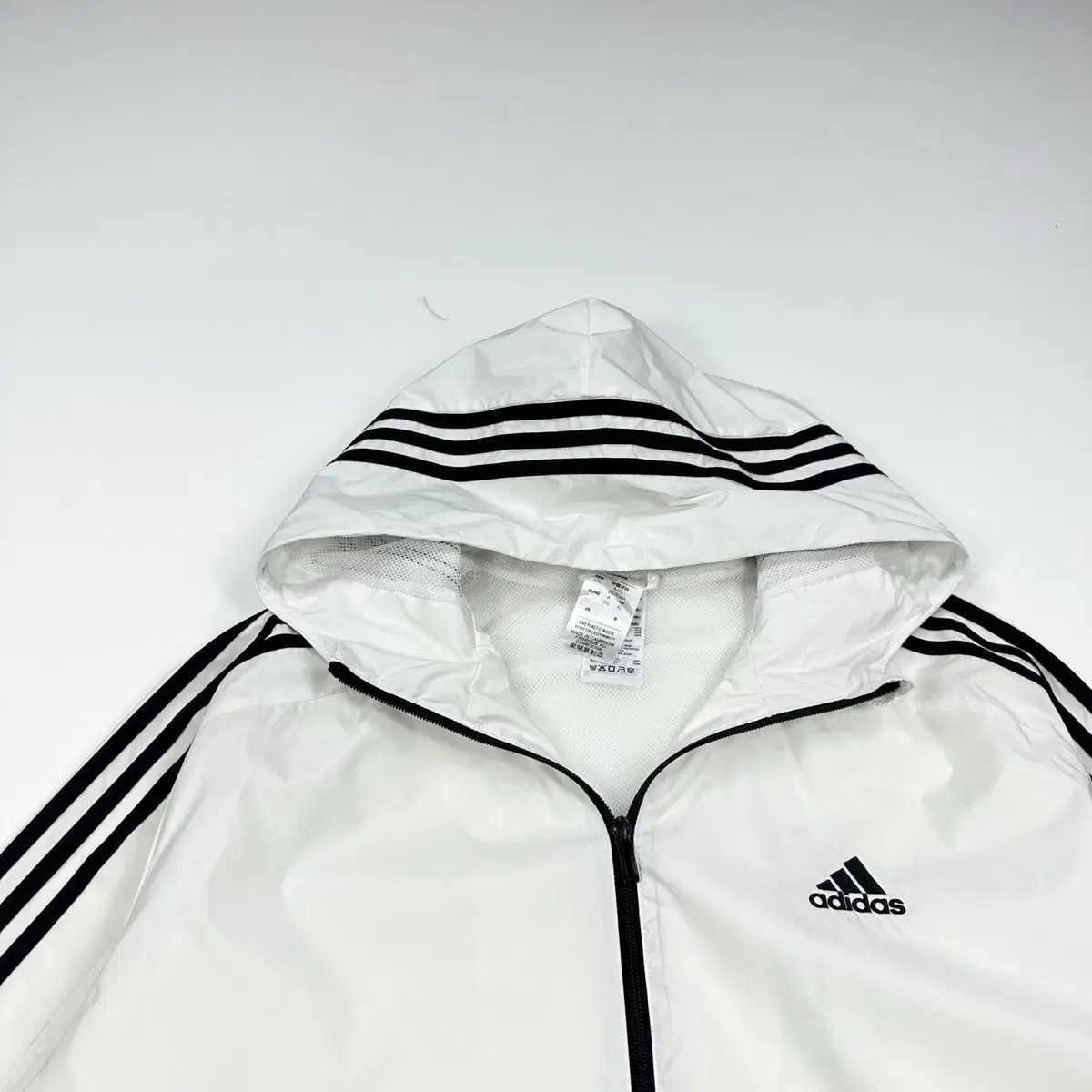 아디다스 오리지널 화이트 바람막이 자켓 (XL)
