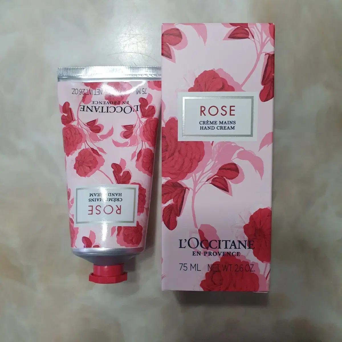 (Use 3 times/You can check the remaining capacity in the photo) L'Occitane Rose Hand Cream 75ml