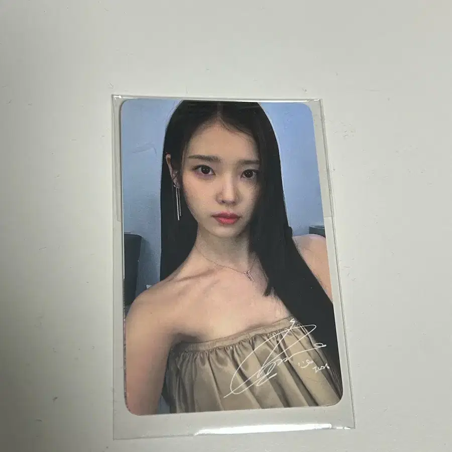 Shop 아이유 제이에스티나 on Bunjang Global Site - No more