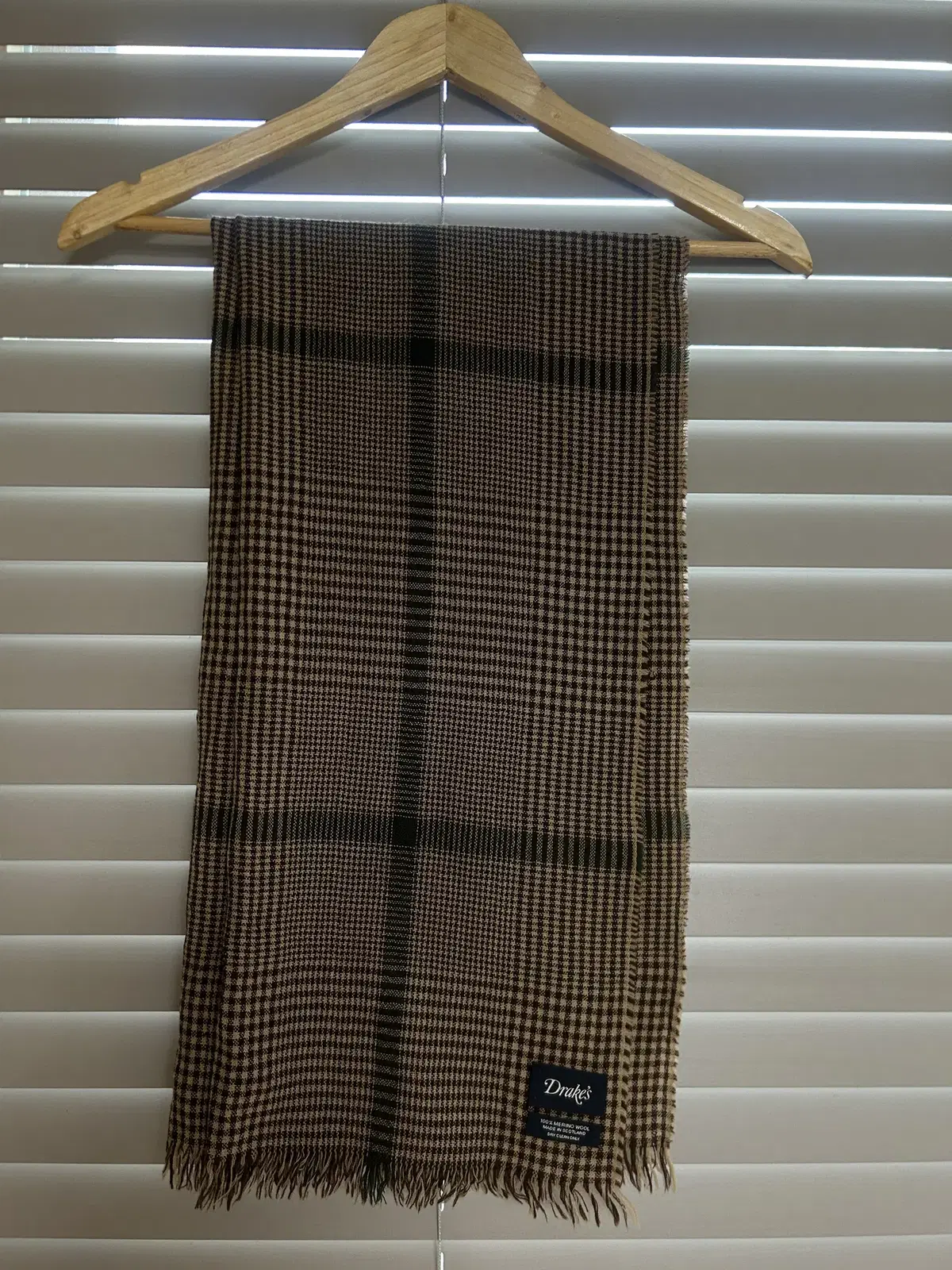 Drake's Scarf Muffler