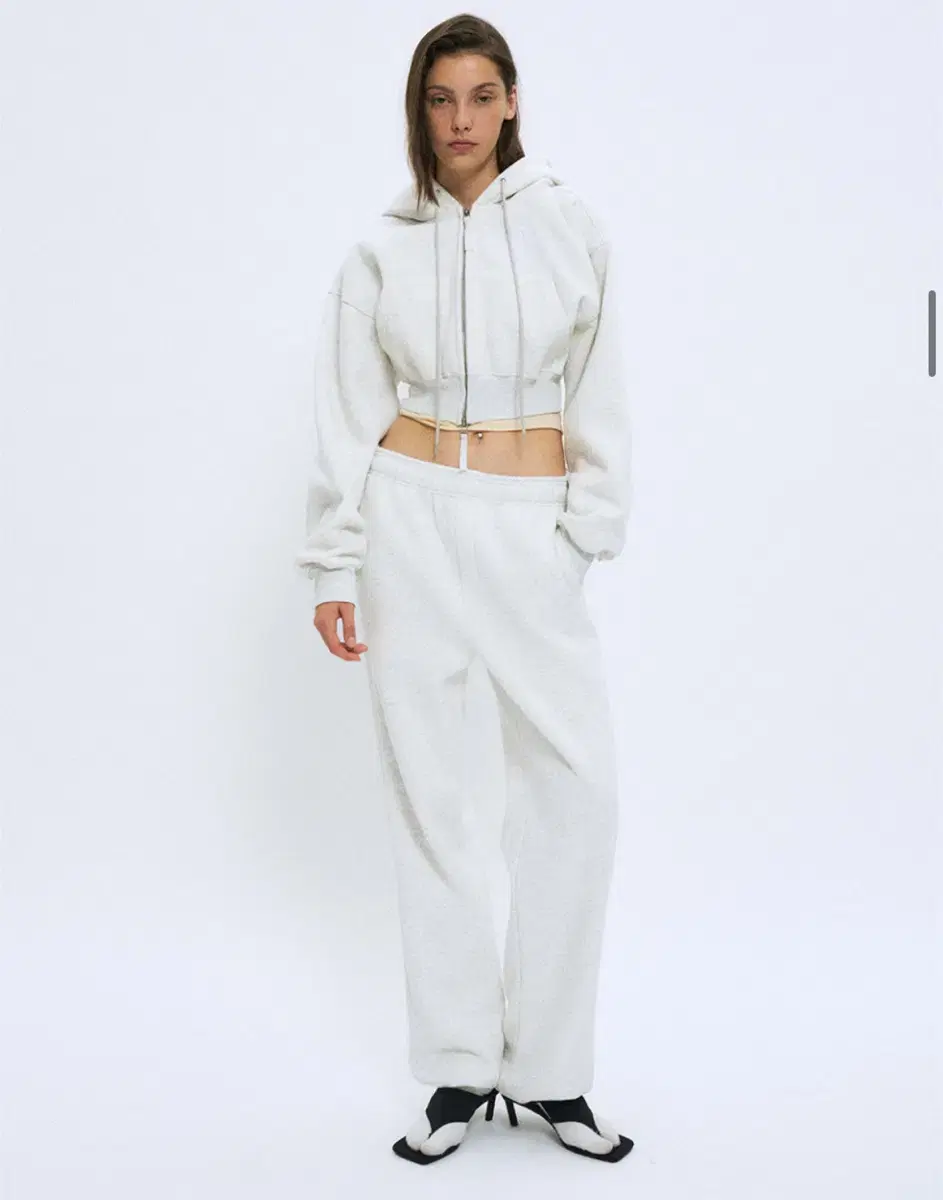 Coiincos 코인코즈 배색 진주 니트원피스 | 브랜드 중고거래 플랫폼, 번개장터