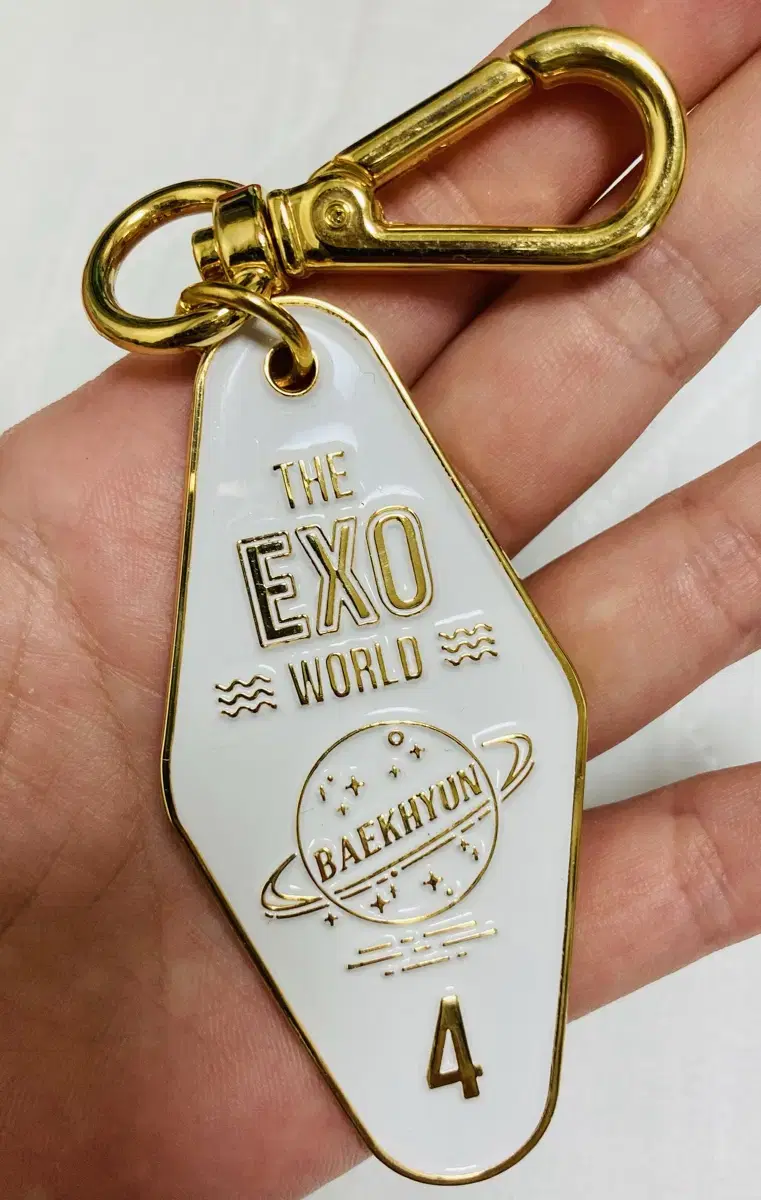 엑소 백현 키링 팝니다