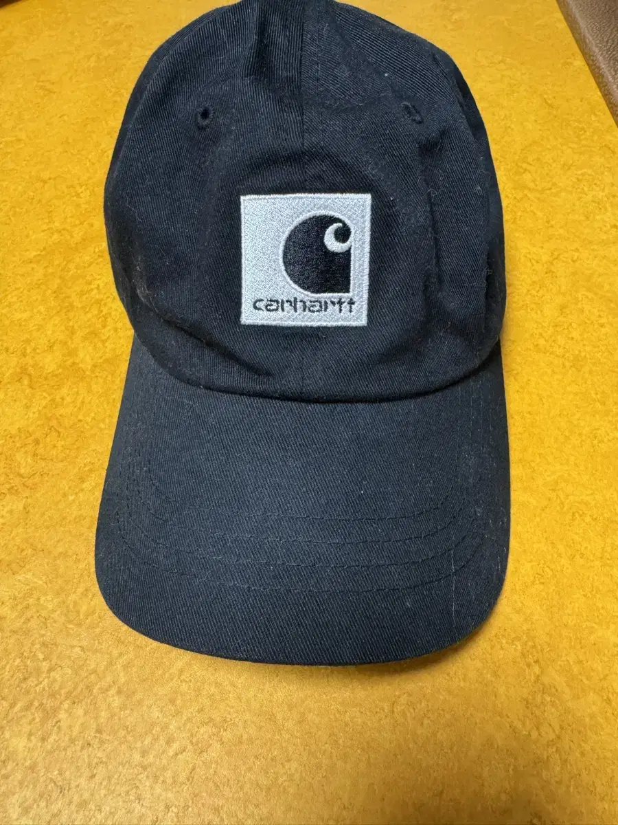 칼하트 모자