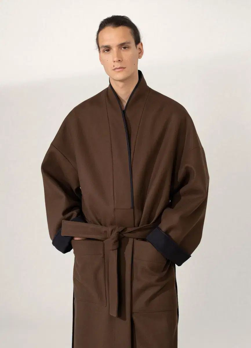 르메르 20fw 울 기모노 코트 다크브라운 48