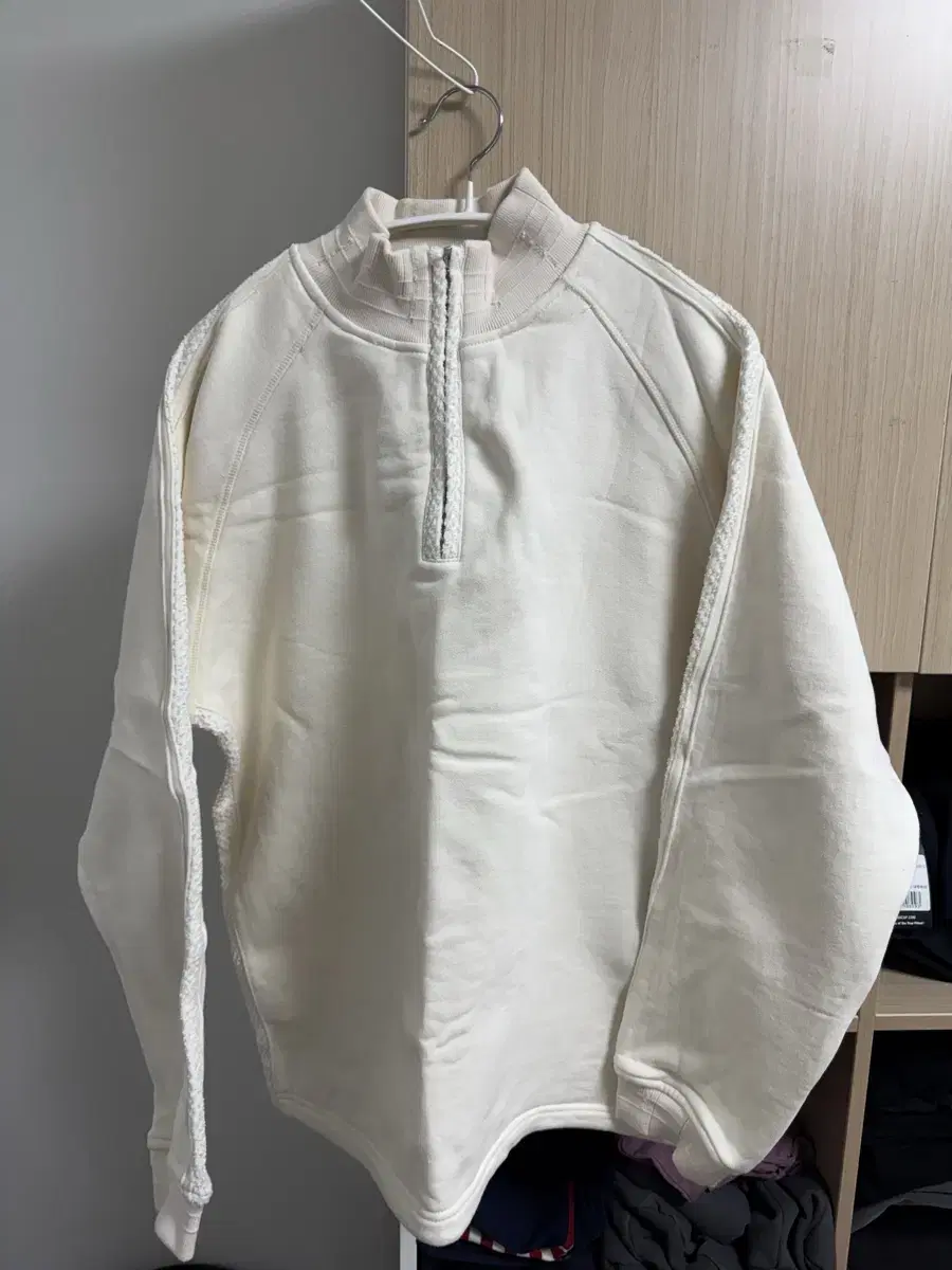 XLIM EP.4 01 HALF ZIP IVORY 2사이즈
