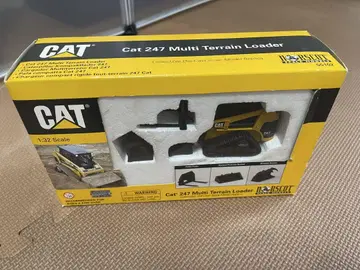 CAT 247 1/32 스케일 로더 미니카 캐터필러 중장비 새상품