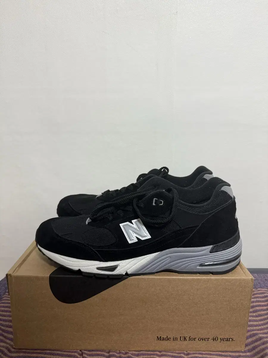 뉴발란스991 300