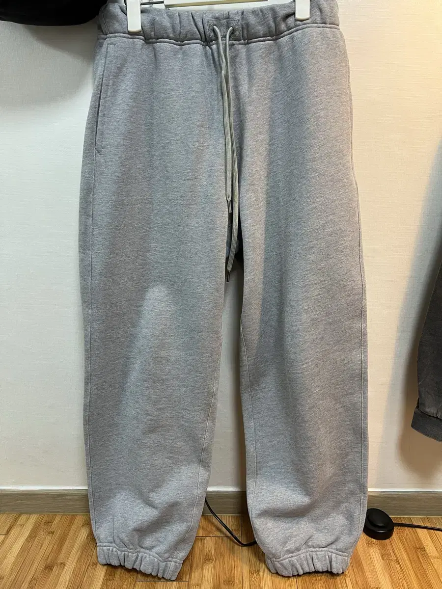 [1] 24FW MOYIP Sweatpants Gray