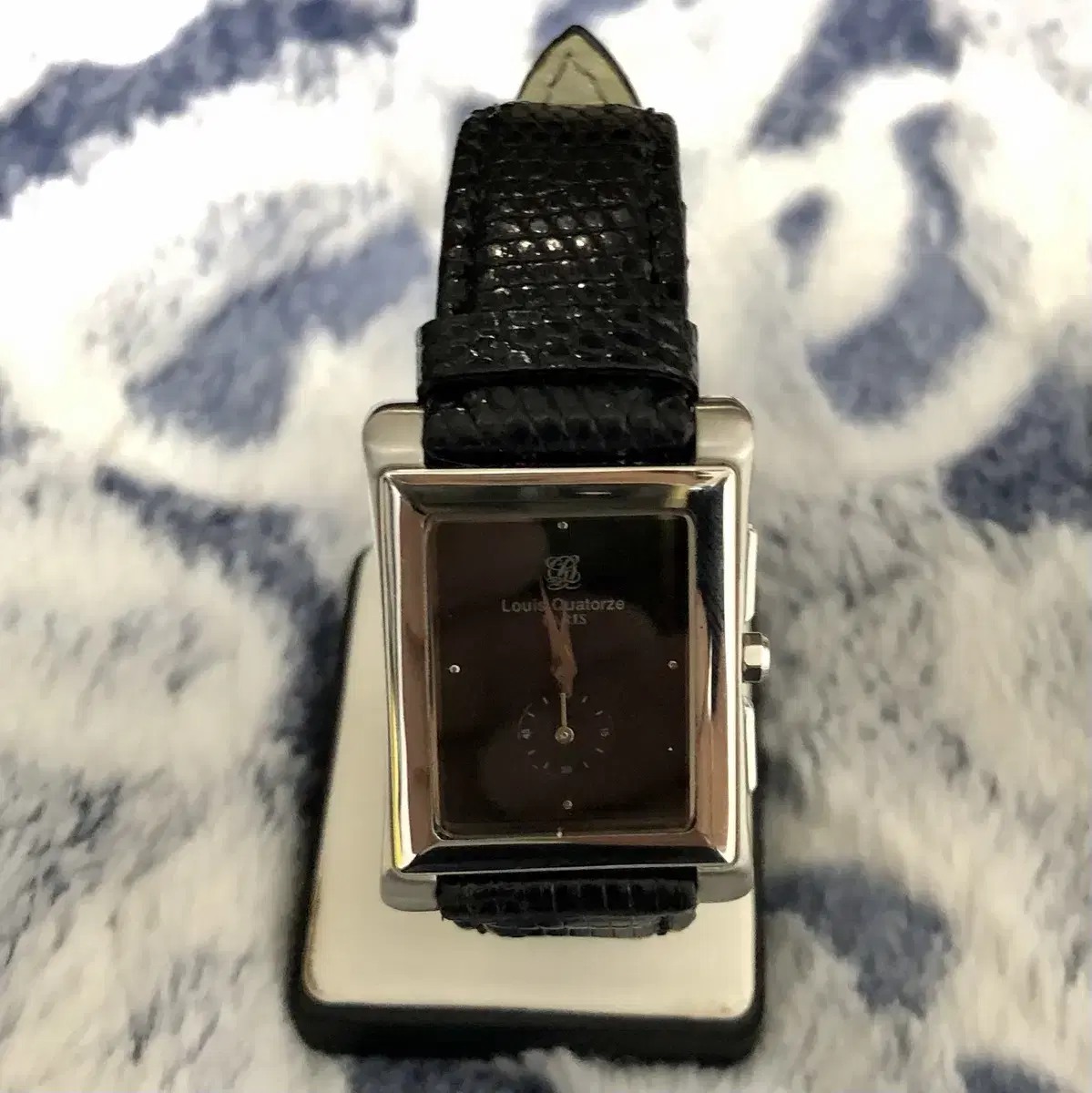 LOUIS QUATORZR Women's Watch