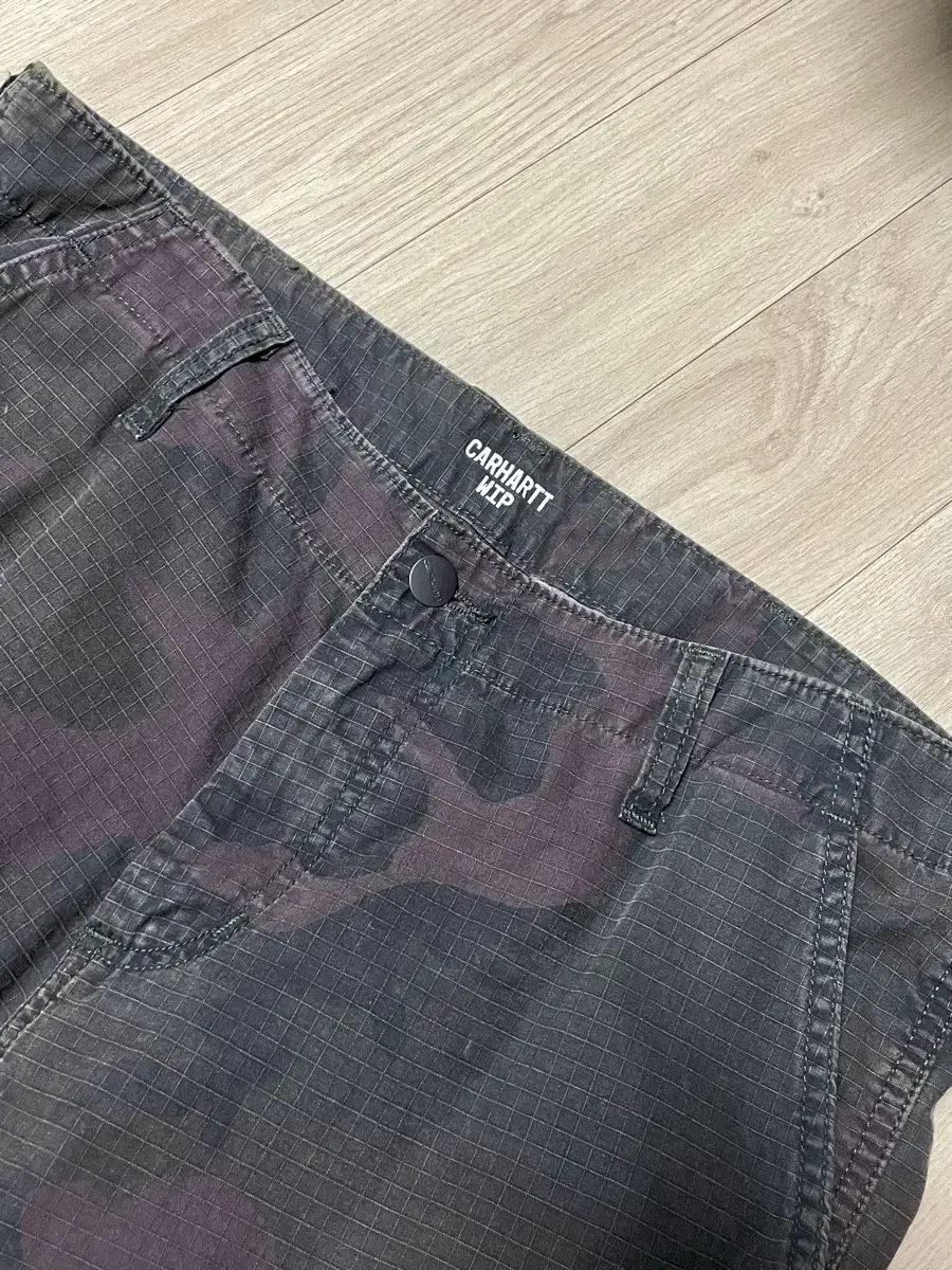 1회착용)레어템)밀리터리)칼하트 레귤러 카고바지 카모 팬츠 32