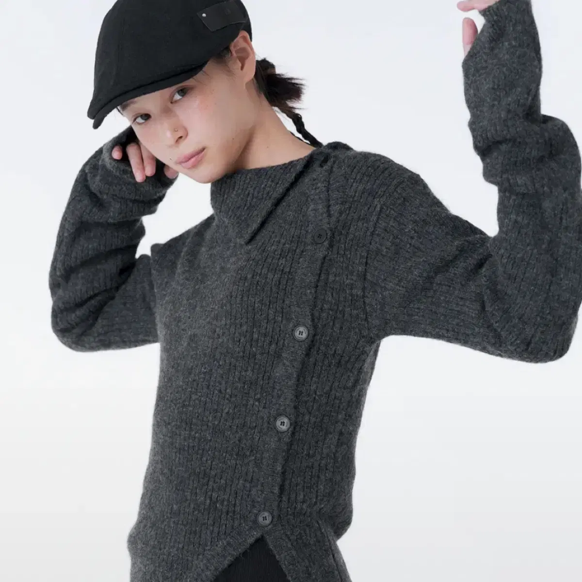 Miseki seoul 미세키서울 Raglan logo short sle on Bunjang