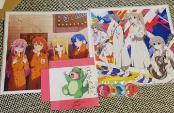 보치자롯쿠 극장 총집편 혜택 메가 쟈켓 PET 스탠드 캔뱃지 세트