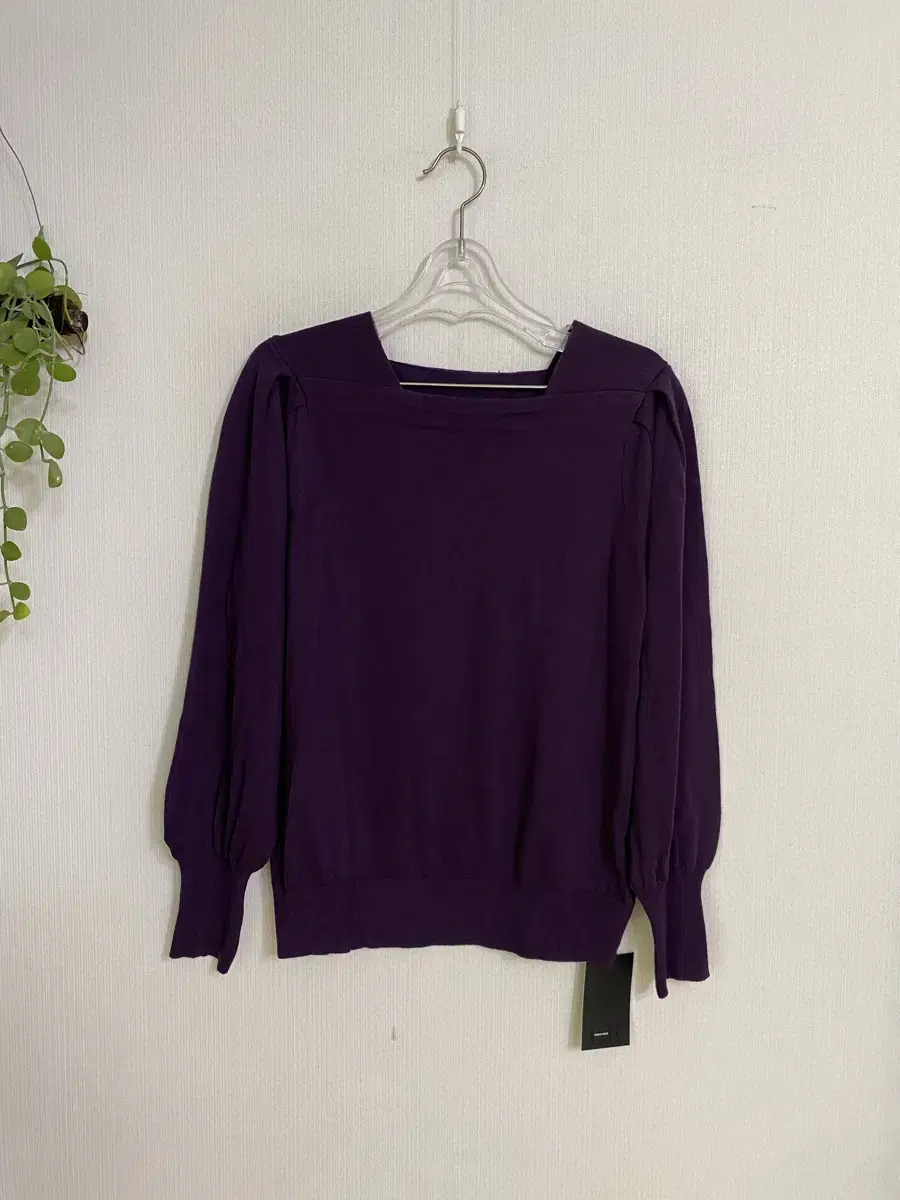 New Product) Joelle Lechene Genuine Women's Square-Neck Knit 90