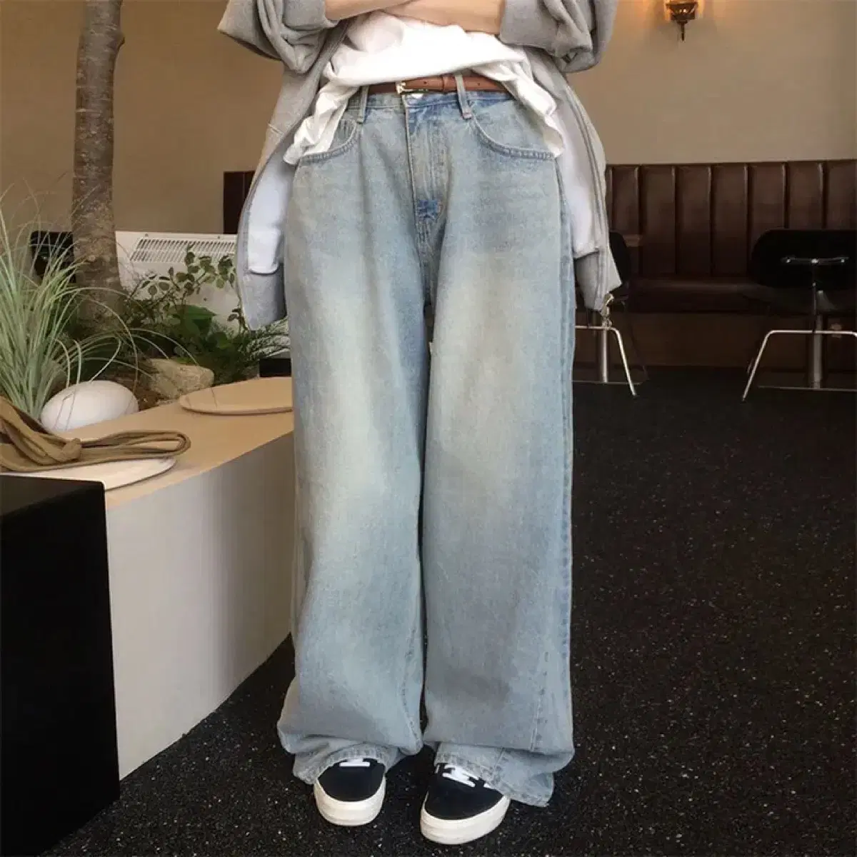 새상품 사이드핀턱 폴딩 와이드 연청 데님 팬츠 L 국내산 홀리