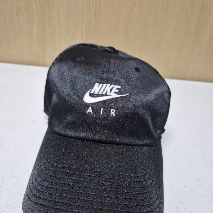 나이키 에어 새틴볼캡
