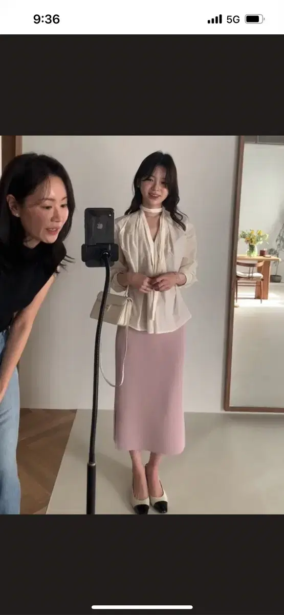 시에 베일리 셔링 블라우스