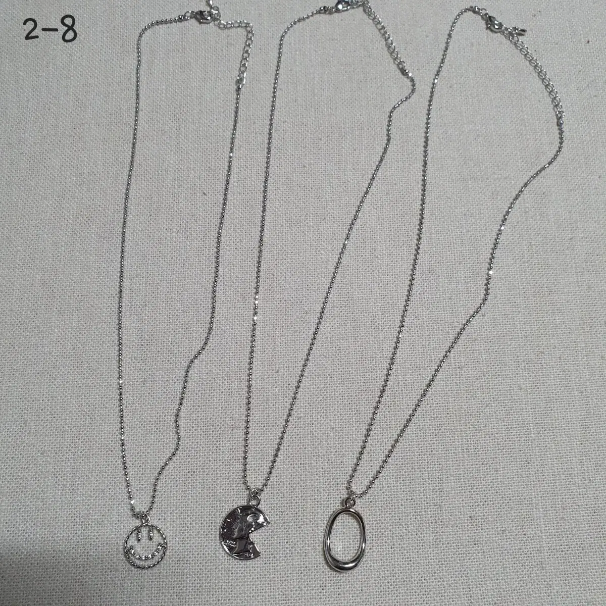 Bulk purchase of 10 necklaces