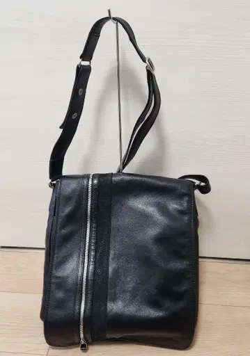 새상품급 LA BAGAGERIE 숄더백