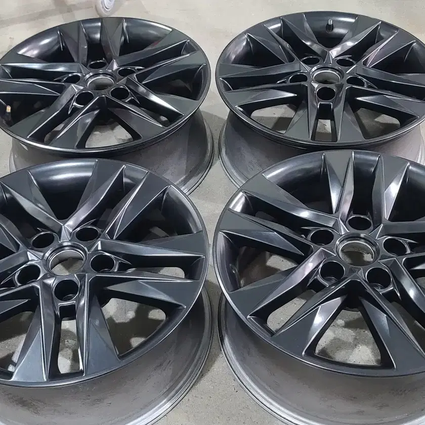 Lexus RX Sport, Korando, Actyon, Black Vahn Gwang 18-inch genuine ...