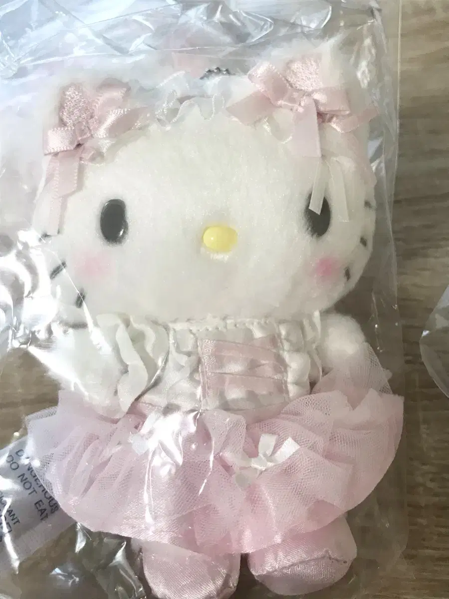 미개봉정품) 산리오 발레리나 네코 시리즈 키티 마스코트 인형 키링