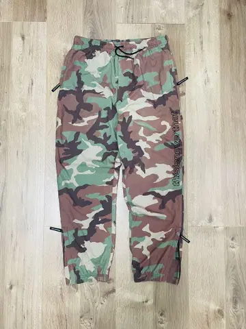 (L) This is never that 카모플라쥬 나일론 팬츠
