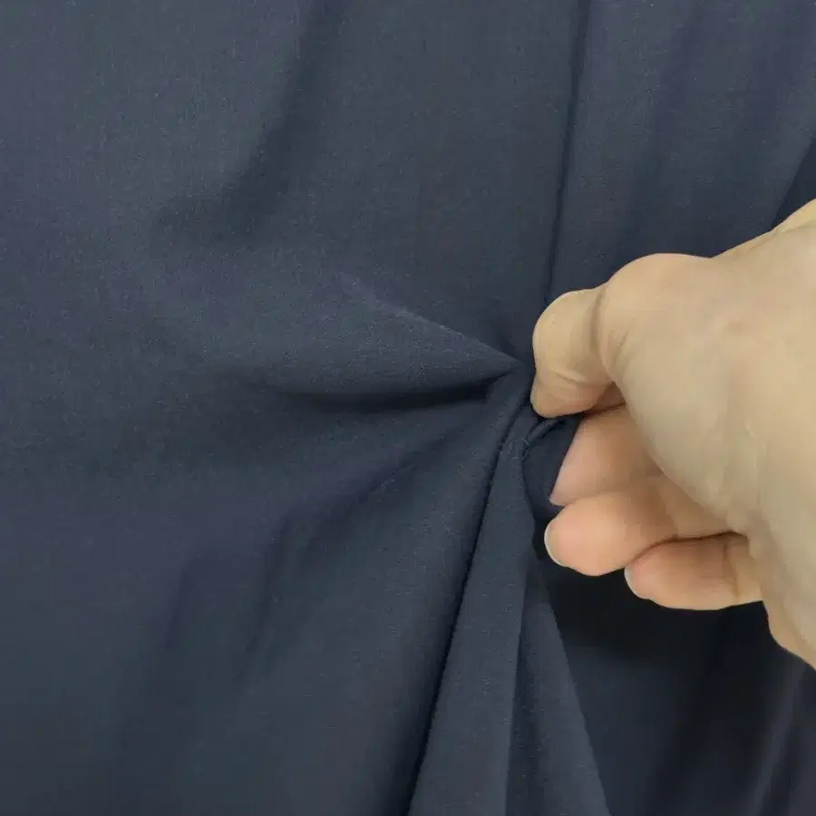 (새상품) 실크 셔츠 다크네이비 L